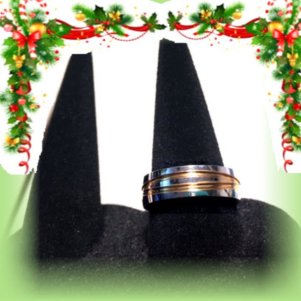 DELICATE & VERY PRETTY INTERCEPTING GOLD LINES CARVED INTO SILVER RING NEW Sz 7